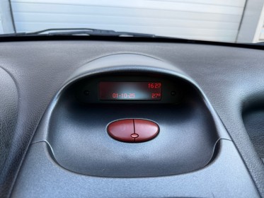 Peugeot 206 1.4i/75cv/climatisation/radio/entretien à jour/garantie occasion simplicicar salon de provence simplicicar...