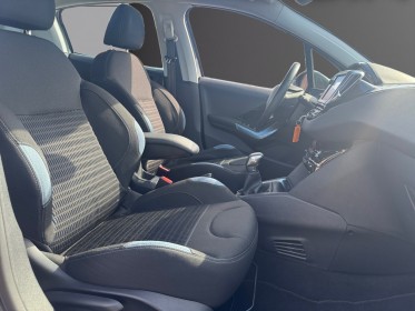 Peugeot 208 allure vti 90 ch bvm5 radar de recul occasion simplicicar orgeval  simplicicar simplicibike france