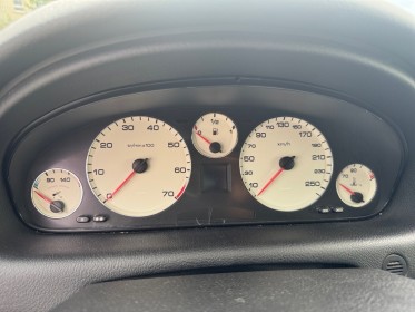 Peugeot 607 2.2i 16v a  première main  garantie 12 mois occasion simplicicar vernon simplicicar simplicibike france