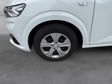 Dacia sandero sce 65 - 22 essentiel occasion simplicicar lille  simplicicar simplicibike france