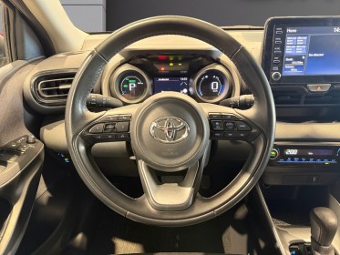Toyota yaris hybride affaires my22 116h dynamic business  carplay camera de recul garantie 12 mois occasion simplicicar...