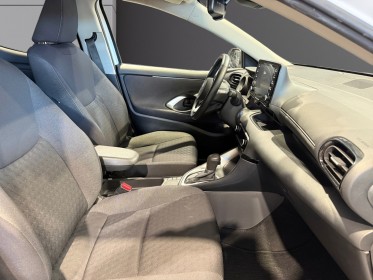 Toyota yaris hybride affaires my22 116h dynamic business  carplay camera de recul garantie 12 mois occasion simplicicar...