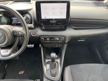 Toyota yaris hybride my22 116h gr sport / entretien complet toyota occasion simplicicar st-maximin simplicicar simplicibike...
