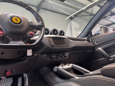 Ferrari ff ff v12 6.0 660ch ptu ok - passenger display - grigio titanio met - sport exhaust pipes - 'scuderia ferrari'......