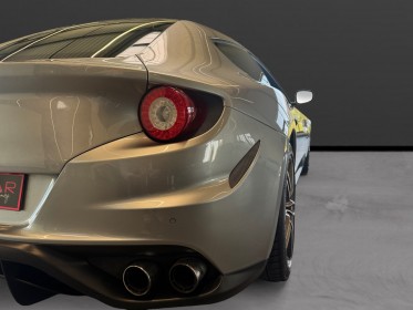 Ferrari ff ff v12 6.0 660ch ptu ok - passenger display - grigio titanio met - sport exhaust pipes - 'scuderia ferrari'......