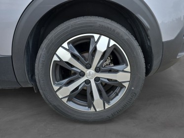 Peugeot 3008 130 ch ss eat8 crossway caméra de recul attelage amovible 1ére main garantie 12 mois entretien full peugeot......
