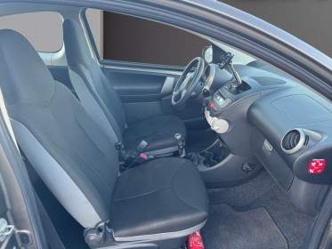 Toyota aygo mc 1.0 vvt-i active occasion simplicicar beaune simplicicar simplicibike france