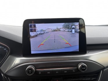 Ford focus 1.0 ecoboost 125 titanium caméra arr / sièges chauffants / carplay occasion simplicicar veauche simplicicar...