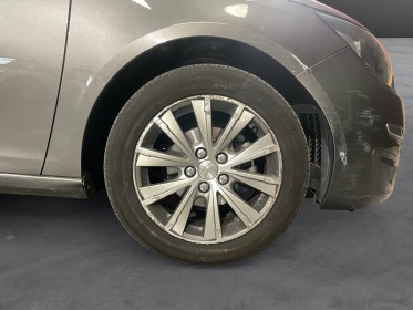 Peugeot 308 1.6 bluehdi 100ch ss bvm5 style garantie 12 mois occasion simplicicar saint-jean simplicicar simplicibike france