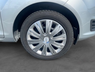 Ford fiesta 60ch 1.25 ambiente faible kilométrage garantie 1 an occasion parc voitures beauvais simplicicar simplicibike...