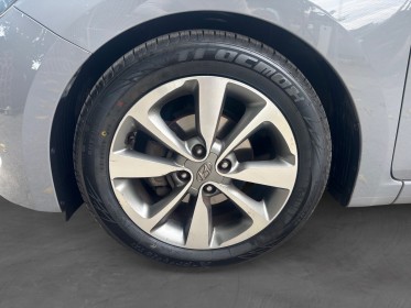Hyundai i20 1.2 84 intuitive plus feux automatiques régulateur de vitesse faible consommation garantie 12 mois occasion...