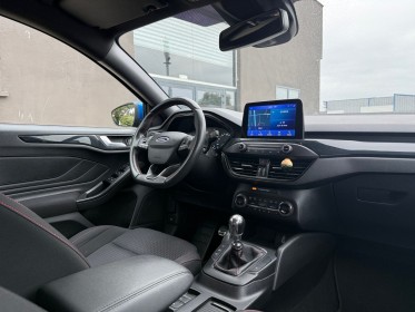 Ford focus 2.0 ecoblue 150cv ss st line carplay sièges  volant chauffants garantie 12 mois occasion simplicicar poitiers...