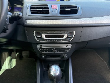 Renault megane iii berline dci 110, toit ouvrant, régulateur/limiteur, gps, commande au volant occasion scl 56 - simplicicar...