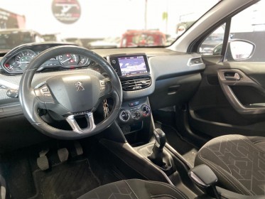 Peugeot 2008 1.2 82ch bvm5 style garantie 12 mois occasion  simplicicar aix les bains simplicicar simplicibike france