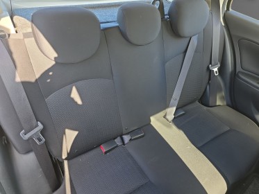 Nissan micra 1.2 - 80 visia gps bluetooth garantie 12 mois occasion simplicicar vichy simplicicar simplicibike france