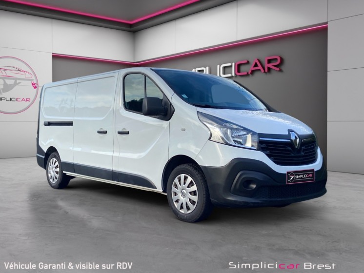 Renault trafic fourgon gn l2h1 1200 kg dci 120 e6 confort - garantie 12 mois - occasion simplicicar brest simplicicar...