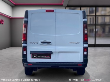 Renault trafic fourgon gn l2h1 1200 kg dci 120 e6 confort - garantie 12 mois - occasion simplicicar brest simplicicar...