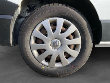 Renault trafic fourgon gn l2h1 1200 kg dci 120 e6 confort - garantie 12 mois - occasion simplicicar brest simplicicar...