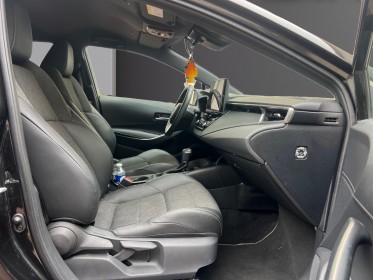 Toyota corolla hybride my22 122h design garantie jusqu'en 2030 carplay occasion simplicicar le raincy simplicicar...