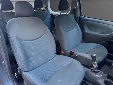 Toyota yaris 65 vvt-i les bleus occasion champigny-sur-marne (94) simplicicar simplicibike france