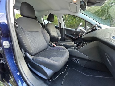 Peugeot 208 1.2 puretech 110ch ss eat6 allure occasion simplicicar vaucresson simplicicar simplicibike france