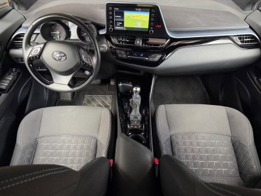 Toyota c-hr hybride my20 2.0l edition // full black / gps / siges et volants chauffants / carplay / garantie 12 mois occasion...