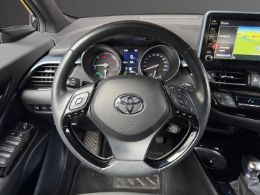 Toyota c-hr hybride my20 2.0l edition // full black / gps / siges et volants chauffants / carplay / garantie 12 mois occasion...