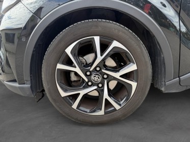 Toyota c-hr hybride my20 2.0l edition // full black / gps / siges et volants chauffants / carplay / garantie 12 mois occasion...