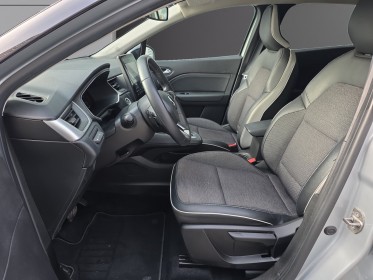 Renault captur e-tech hybride mild hybride 160 techno garantie 12 mois occasion scl 56 - simplicicar vannes simplicicar...