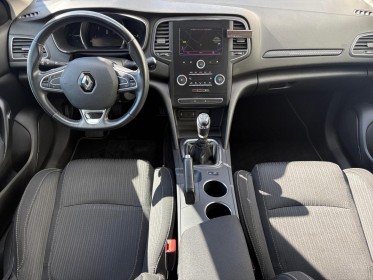Renault megane iv berline business blue dci 115 business / distribution À jour occasion simplicicar st-maximin simplicicar...