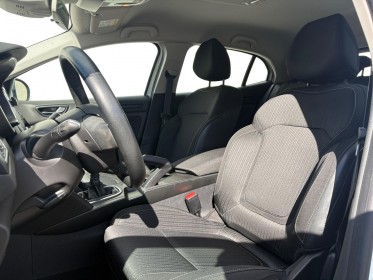 Renault megane iv berline business blue dci 115 business / distribution À jour occasion simplicicar st-maximin simplicicar...