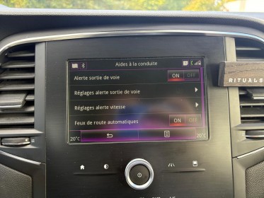 Renault megane iv berline business blue dci 115 business / distribution À jour occasion simplicicar st-maximin simplicicar...