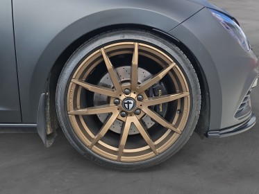 Seat leon cupra 2.0 tsi 300ch dsg6 / covering gris matte/ toit ouvrant occasion simplicicar pontarlier simplicicar...