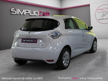 Renault zoe r240 88ch 40kwh life occasion simplicicar veauche simplicicar simplicibike france