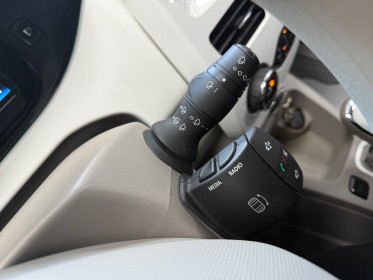 Renault zoe r240 88ch 40kwh life occasion simplicicar veauche simplicicar simplicibike france