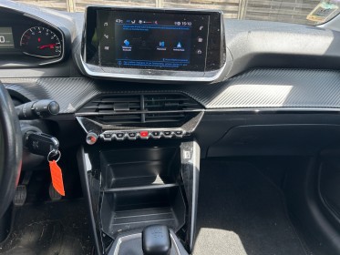 Peugeot 208 1.2 puretech 100 active distri ok/carplay/radar arr occasion simplicicar veauche simplicicar simplicibike france