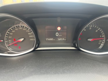 Peugeot 308 business r' bluehdi 100 ss bvm6 active business - carplay - garantie 12 mois occasion simplicicar lyon nord...