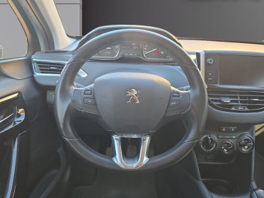 Peugeot 208 82ch bvm5 style / courroie changée occasion simplicicar pontarlier simplicicar simplicibike france