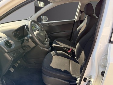 Hyundai i10 1.0 66 bvm5 initia garantie 12 mois occasion simplicicar le mans simplicicar simplicibike france