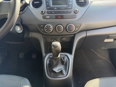 Hyundai i10 1.0 66 bvm5 initia garantie 12 mois occasion simplicicar le mans simplicicar simplicibike france