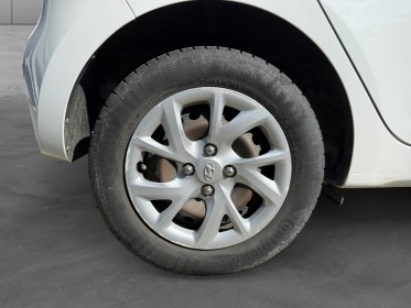 Hyundai i10 1.0 66 bvm5 initia garantie 12 mois occasion simplicicar le mans simplicicar simplicibike france