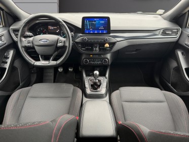 Ford focus 2.0 ecoblue 150cv ss st line carplay sièges  volant chauffants garantie 12 mois occasion simplicicar poitiers...