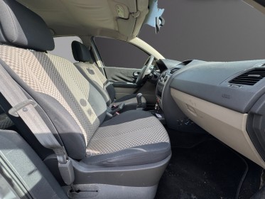 Renault megane ii 1.6 115cv 16v confort authentique occasion osny simplicicar simplicibike france