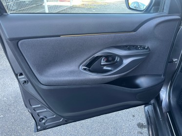Toyota yaris cross hybride my22 116h 2wd trail marchepieds standardisés occasion simplicicar labarthe simplicicar...