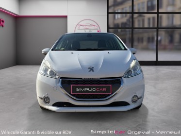 Peugeot 208 1.6 e-hdi 92ch bvm5 féline/ radar ar/ intérieur cuir/ sièges chauffants occasion simplicicar orgeval ...