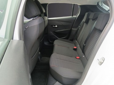 Peugeot 208 1.2 puretech 100ch ss bvm6  finition active pack / line assist / caméra de recul occasion réunion ville st...