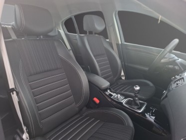 Renault laguna 2.0 dci 130 energy eco2 bose edition occasion simplicicar velay simplicicar simplicibike france