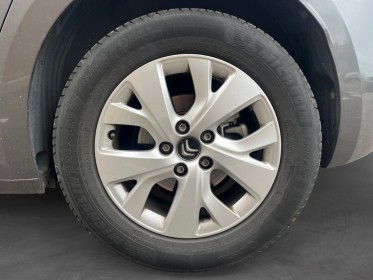 Citroen c4 c4 bluehdi 120 ss bvm6 feel occasion simplicicar lyon nord simplicicar simplicibike france