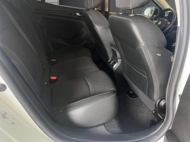 Renault megane iv berline tce 100 energy limited car play regulateur gps garantie 12 mois occasion simplicicar bordeaux ...
