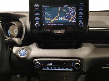 Toyota yaris hybride my22 116h design origine france comme neuve garantie 12 mois occasion simplicicar nancy simplicicar...